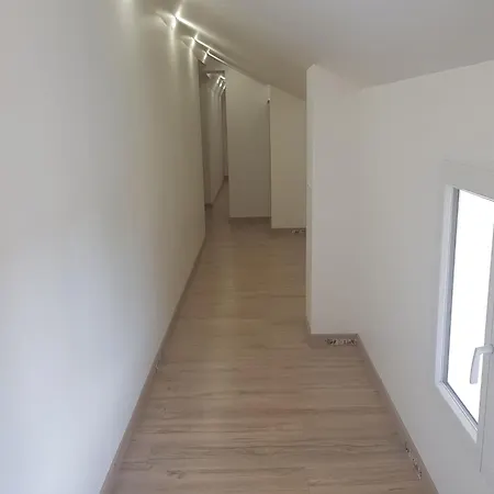 Lägenhet 07 - Joli Equipe Avec Un Lit Double, Vue Sur Jardin, Parking Privatif Gratuit, Grand Fourgon Possible, Le Linge De Maison Est Fourni