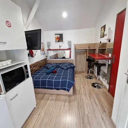 07 - Joli équipé Avec Clim, Vue Sur Jardin, Parking Privatif Gratuit, Grand Fourgon Possible, Le Linge De Maison Est Fourni Appartamento *